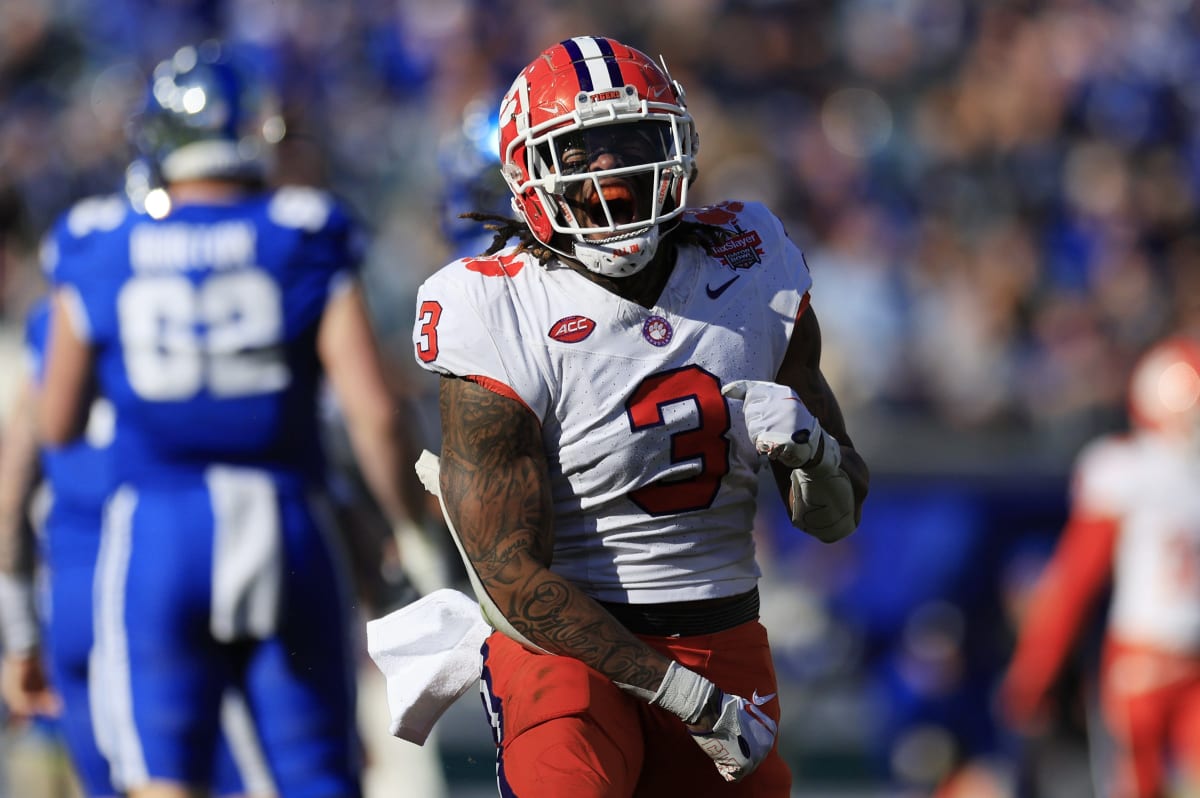 Xavier Thomas NFL Draft Scouting Report