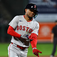 MLB Notebook: Four Red Sox storylines to watch as spring training opens