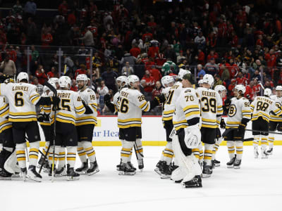 NHL Notes: Bruins finding their road game just in time 