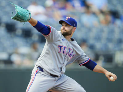 Red Sox bolster bullpen as Danny Coulombe joins club on one-year deal; Romy Gonzalez to 60-day IL