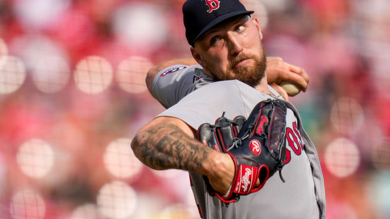 Garrett Crochet dominates as Red Sox blank Reds on Opening Day