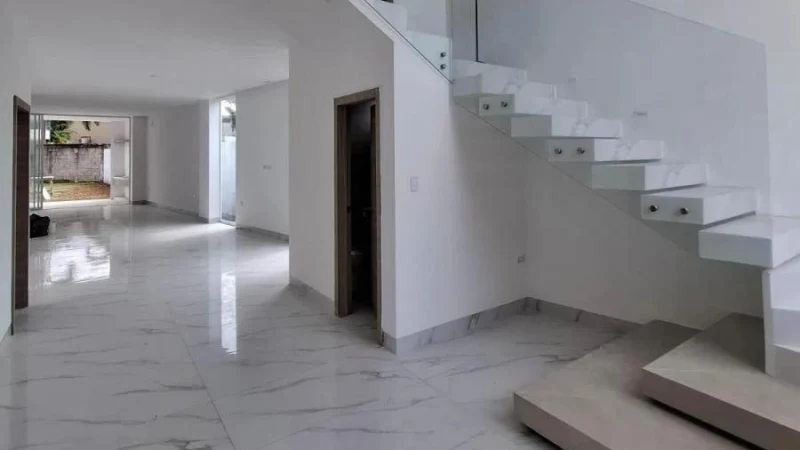 Casa en Estancias del Río, Samborondón por $378.000
