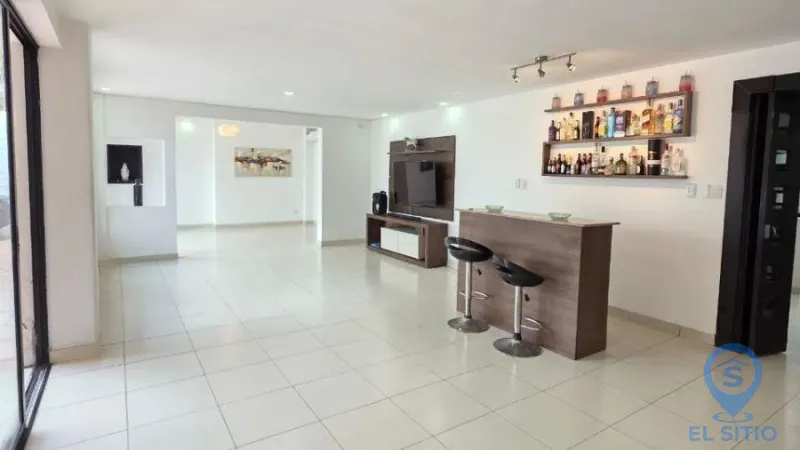 Casa en Camino del Río, Samborondón por $300.000
