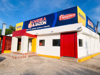 Candela & Sazón