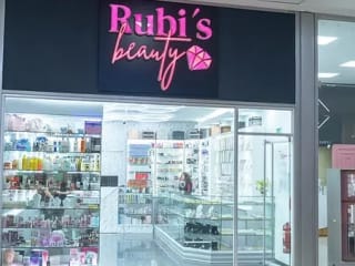 Rubis Beauty