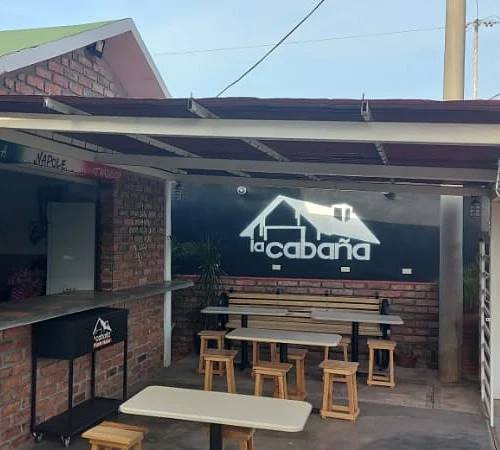 La Cabaña Pizzeria