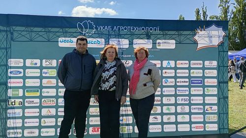 Новітні технології агробізнесу: викладачі коледжу відвідали масштабний «День поля»