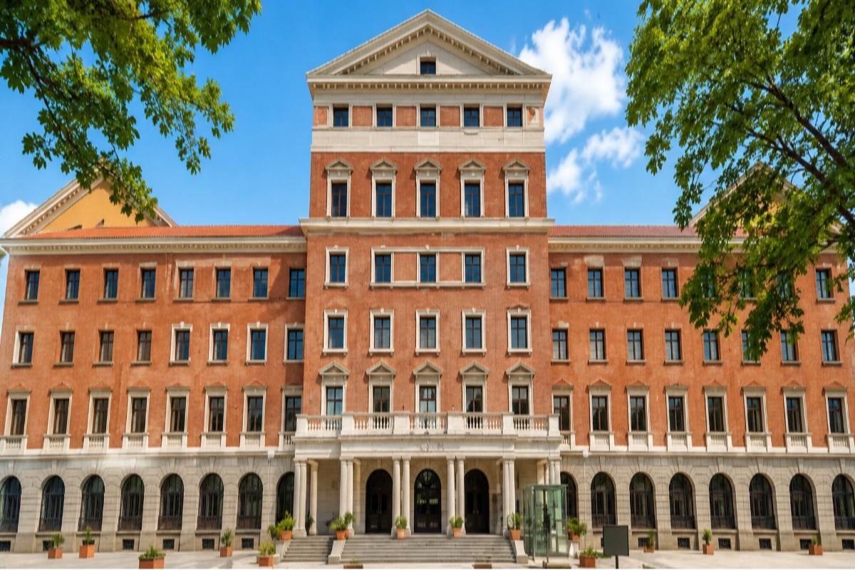 MBBS In University of Barcelona campus