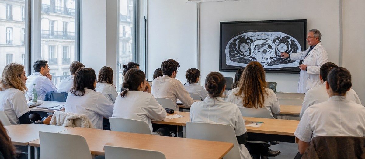 MBBS in Paris Cité University Faculty of Medicine campus life