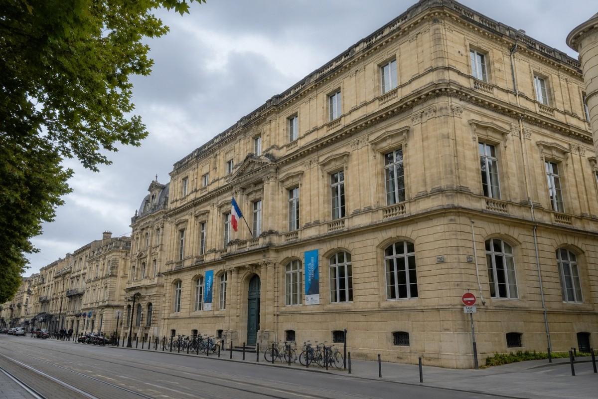 "University of Bordeaux Faculty of Medicine Campus"