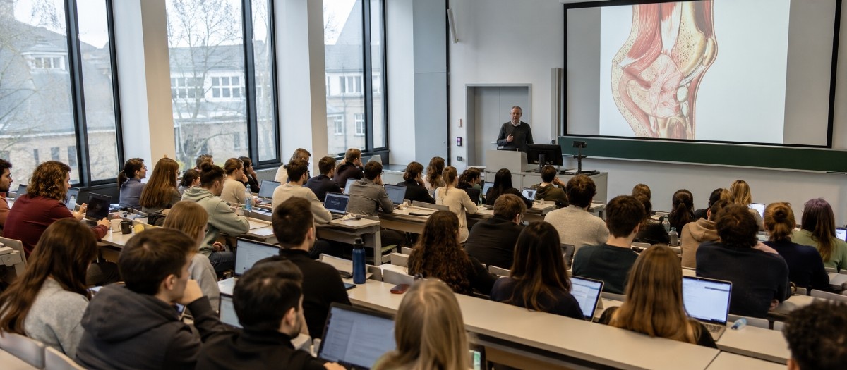 MBBS in Ghent University Faculty of Medicine and Health Sciences campus life