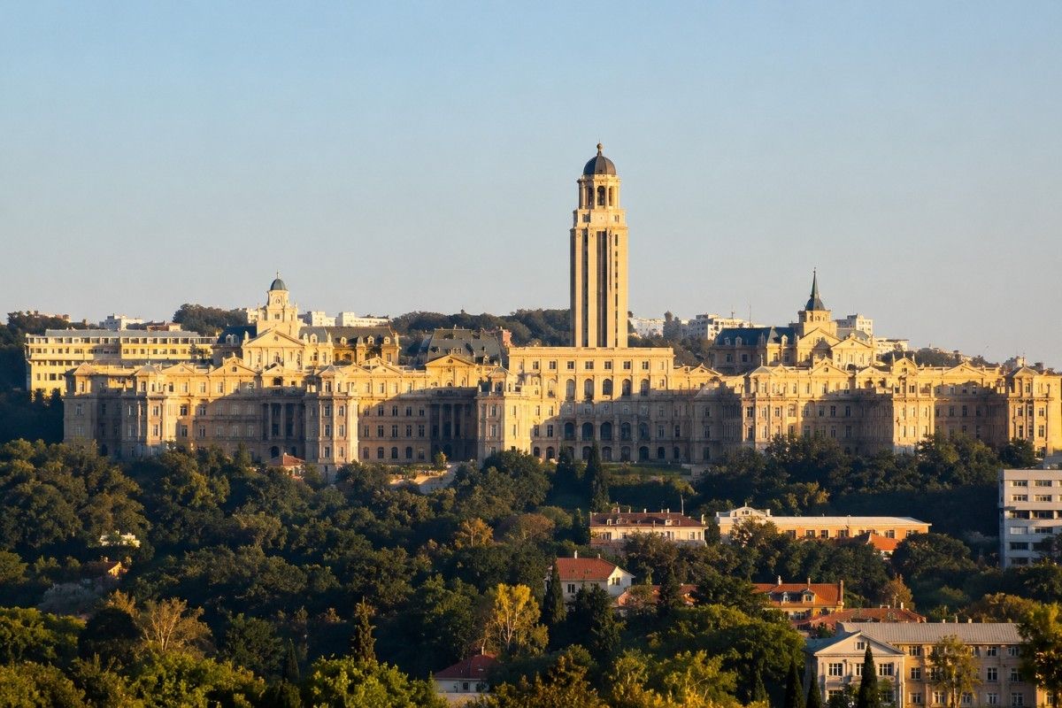 "Université de Montréal Faculté de Médecine Campus"