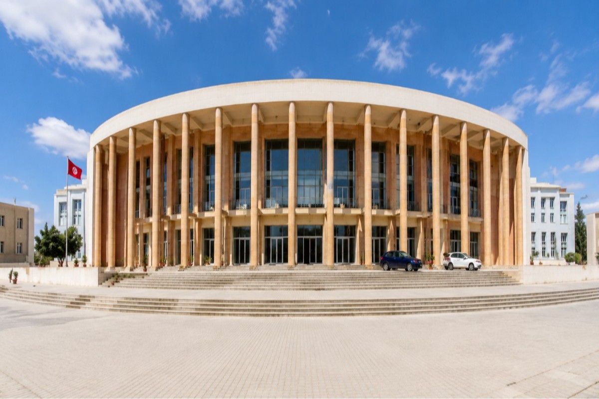 "University of Lisbon Faculty of Medicine Campus"