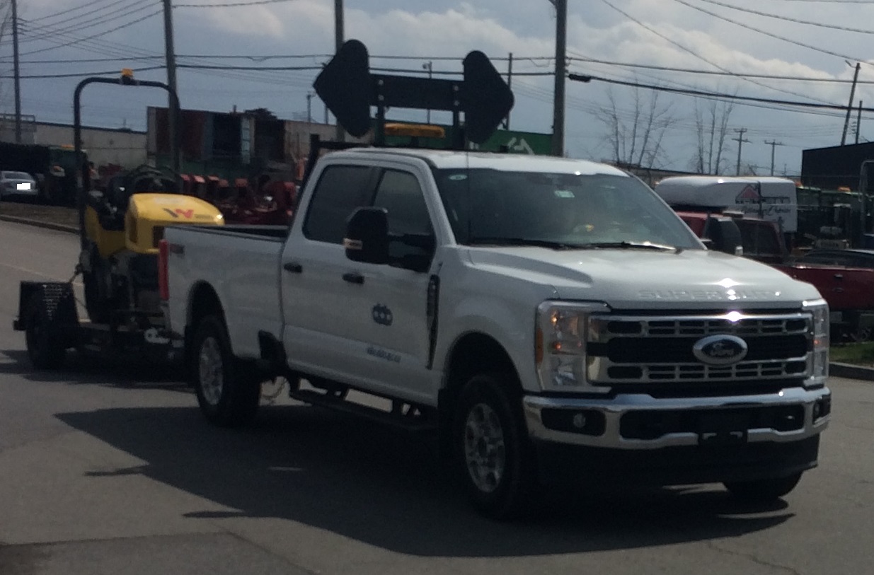 Super Duty 2025: revisa los límites de la toma de 400W