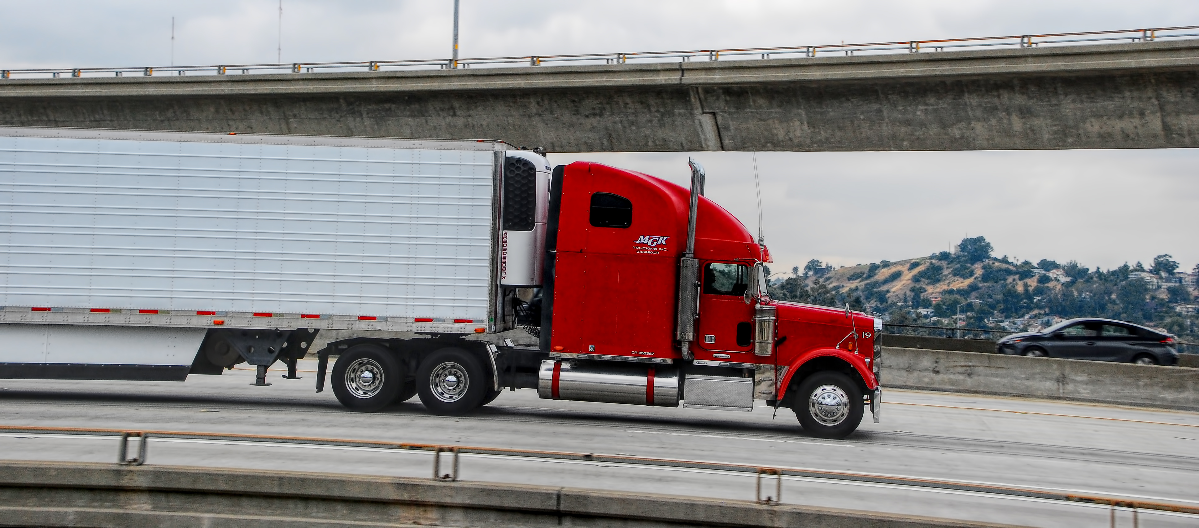 September Tonnage Rises: Separate the Spot Market