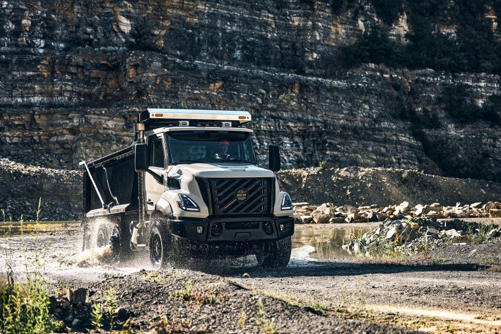 Volvo VNX Sales Open Oct. 26: Define the Finished Truck