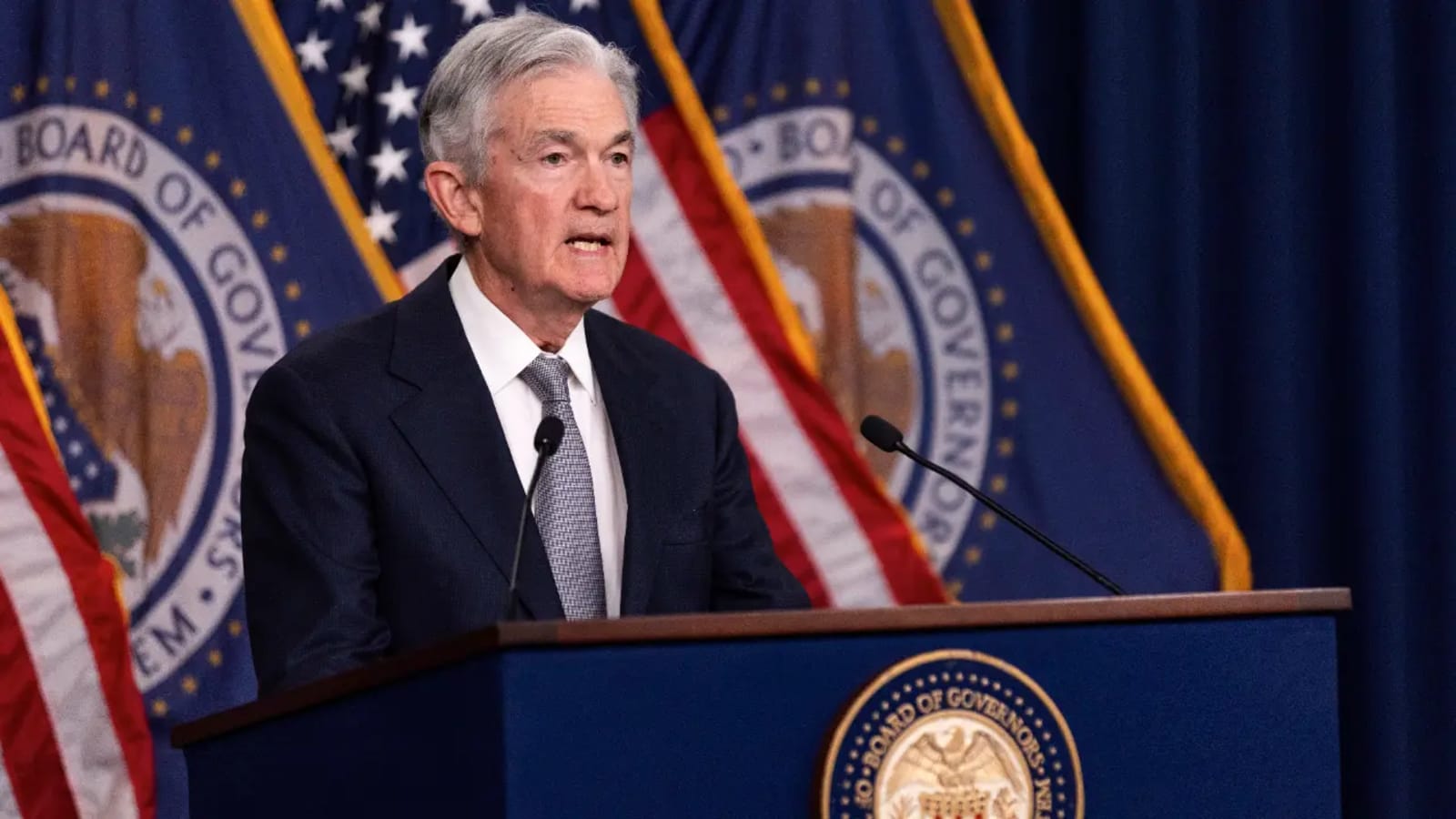 Federal Reserve interest rate spike in 2026 and its impact on NYC luxury real estate