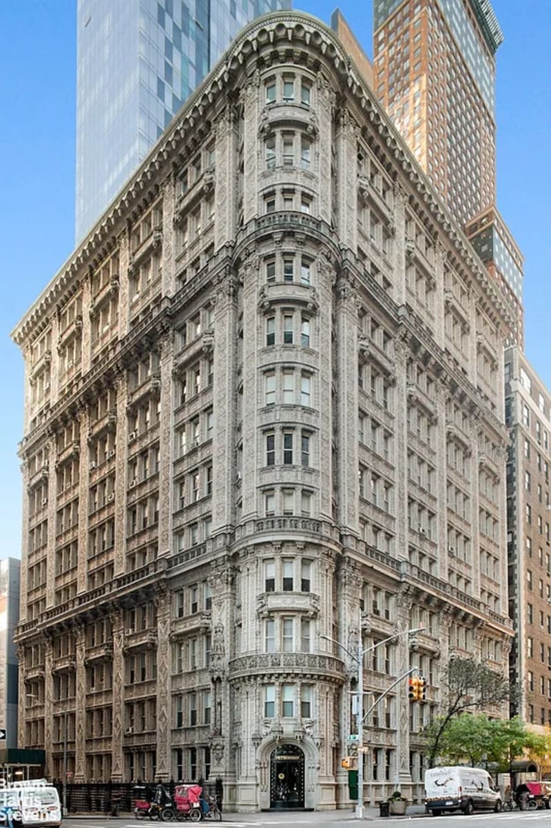 180 West 58th Street, Penthouse C — New York City luxury real estate listed by Curtis Bain