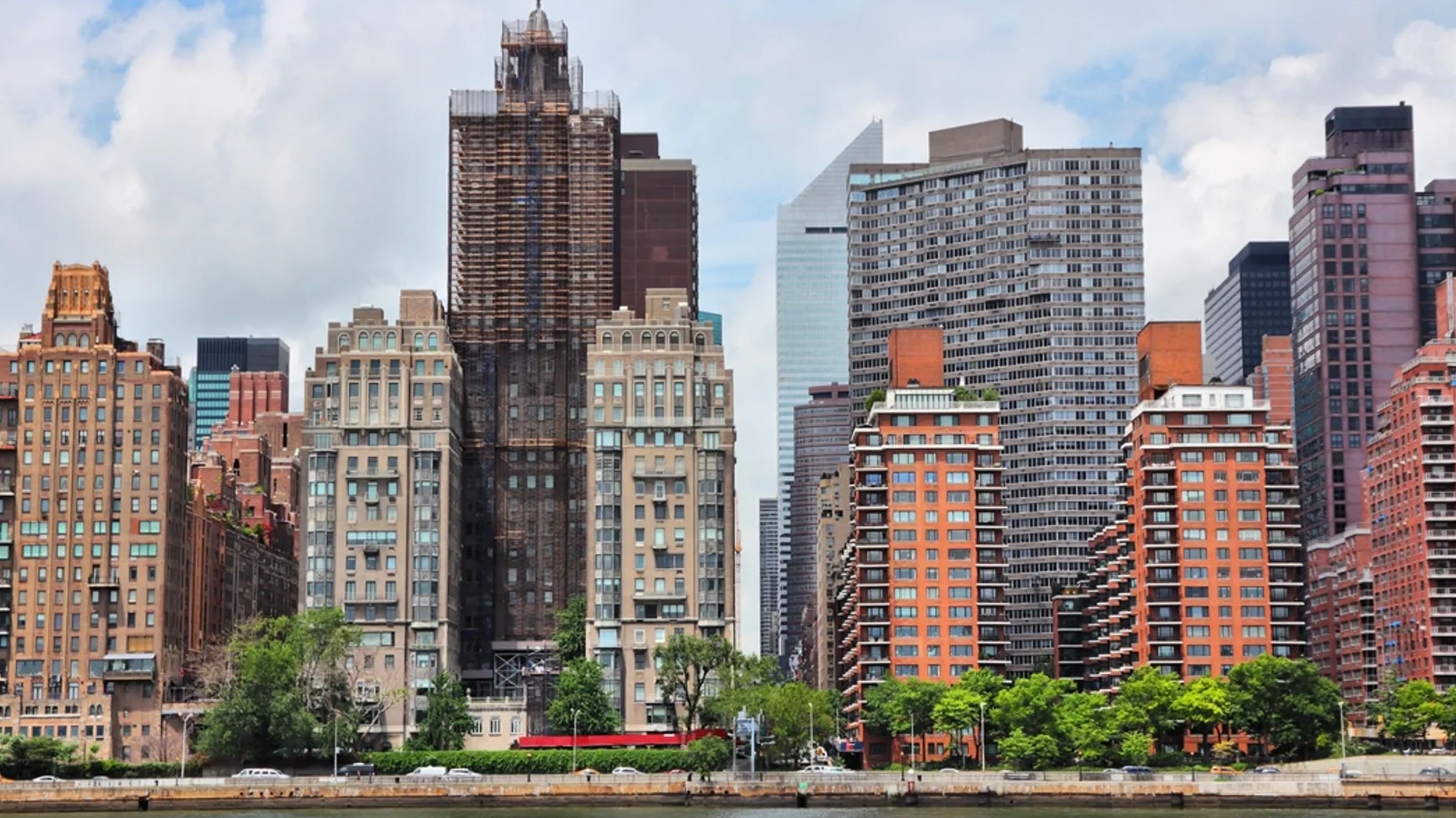 Sutton Place neighborhood — Manhattan luxury real estate