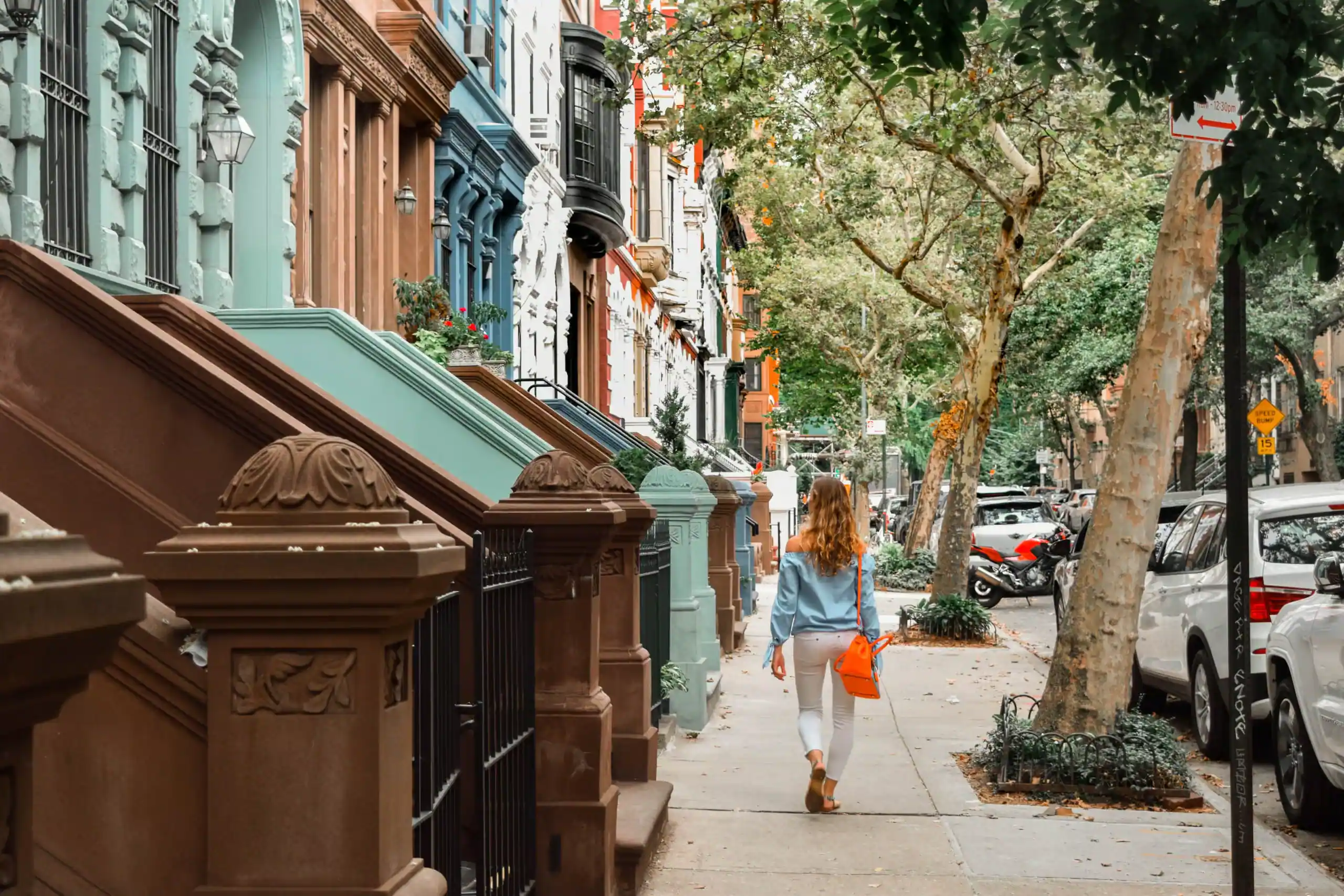 Family-friendly dining and restaurants in a walkable Manhattan neighborhood