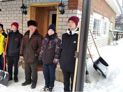 Аургазинские юнармейцы навестили ветерана Великой Отечественной