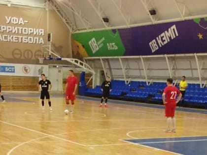 Во второй круг с новой формой и эмблемой