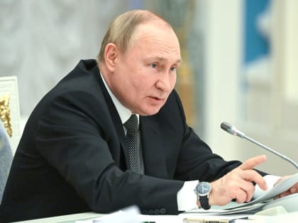 Владимир Путин поздравил военнослужащих и ветеранов Сил специальных операций