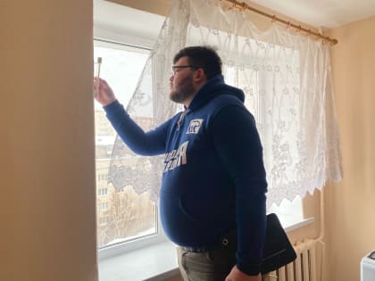 Молодогвардейцы Уфы провели мониторинг температурного режима в помещениях общежития