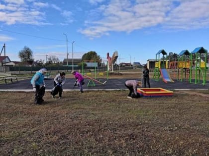 При поддержке местного отделения партии «Единая Россия» в Кармаскалинском районе прошли традиционные субботники