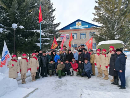 Активисты «Молодой Гвардии» Мишкинского района провели митинг, посвященный 34-ой годовщине вывода советских войск из Республики Афганистан