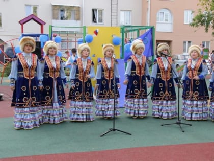 В Октябрьском прошел праздник двора после благоустройства в рамках «Городской среды»