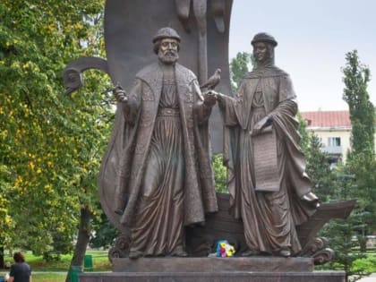 Премьер-министр Башкирии поздравил жителей республики с Днём семьи, любви и верности