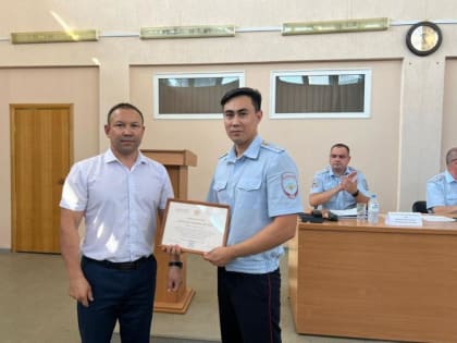 Наша служба и опасна и трудна