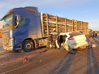 В Башкирии в автомобильной аварии погибли три человека