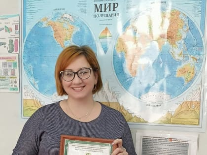 Награды от Академии ВЭГУ активным студентам!