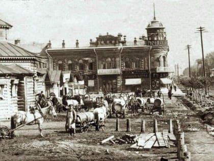 Из исторического – в географический центр