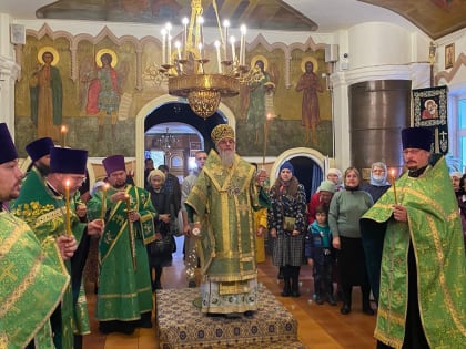 Служение митр.НИКОНА накануне дня прп.Сергия Рáдонежского