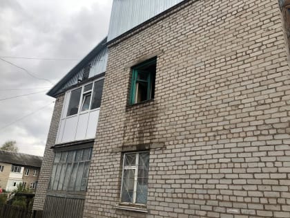 В Башкирии из-за изготовления электрооборудования загорелась квартира: эвакуировано 14 человек