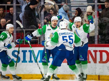 Три передачи Хмелевского принесли победу "Салавату" в Екатеринбурге