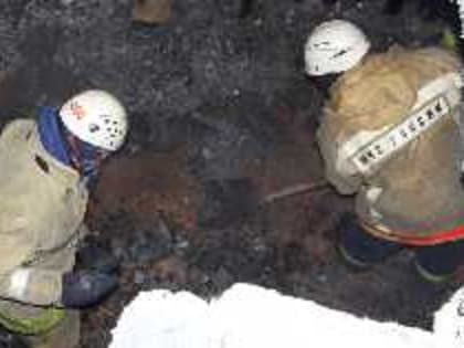 В Уфе после пожара в многоэтажке погиб один человек, двоих госпитализировали