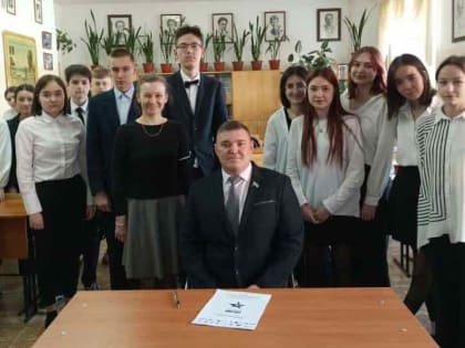 Ирек Зарипов принял участие в акции «Диктант Победы»