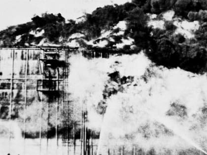 В Уфе почтили память погибших в страшном пожаре на нефтеперерабатывающем заводе