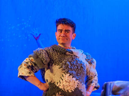 В ТЮЗе Уфы с аншлагом состоялась премьера сказки «Богатырь Степан Ромашкин»