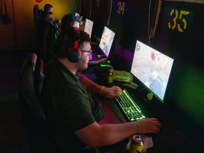 Молодогвардейцы Уфы провели кибертурнир для молодёжи города