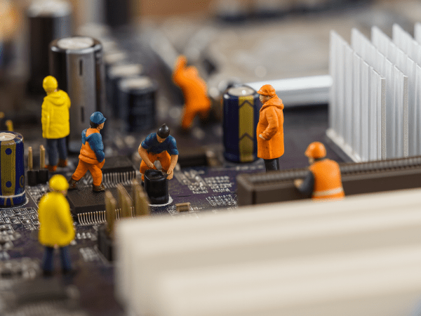 Шум, вибрации и перегрев: тревожные сигналы работы серводвигателя