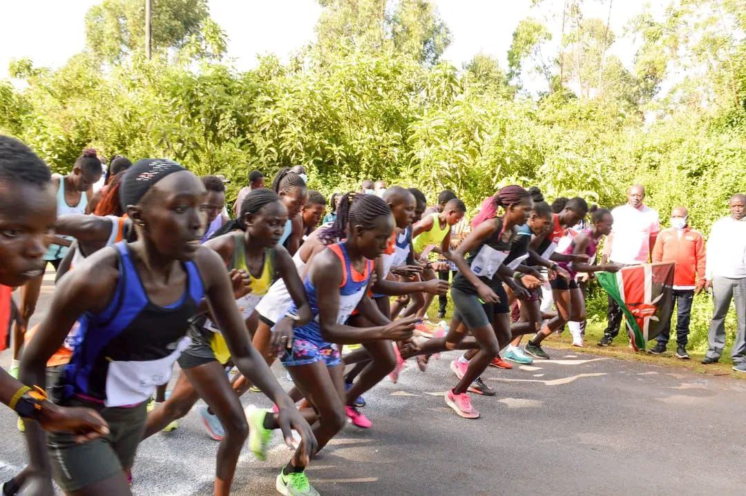 Athletes participating in the Uzalendo Half Marathon