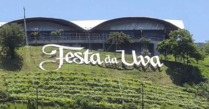 Pavilhões da Festa da Uva