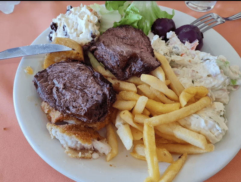 Buffet a Kg ao meio-dia