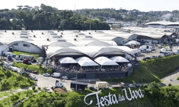 Pavilhões da Festa da Uva