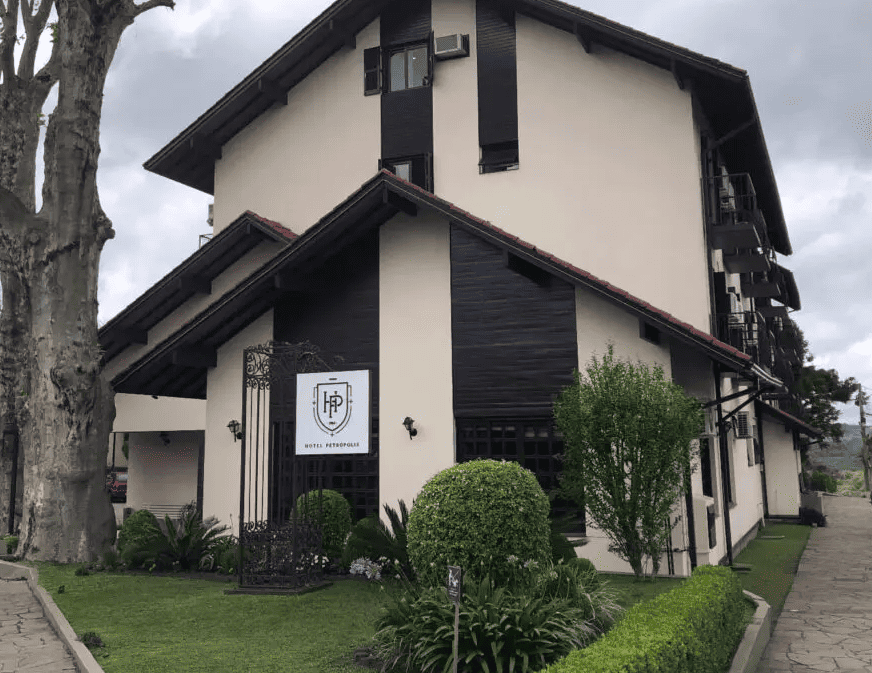 Hospedagem Hotel Petrópolis em novapetropolis